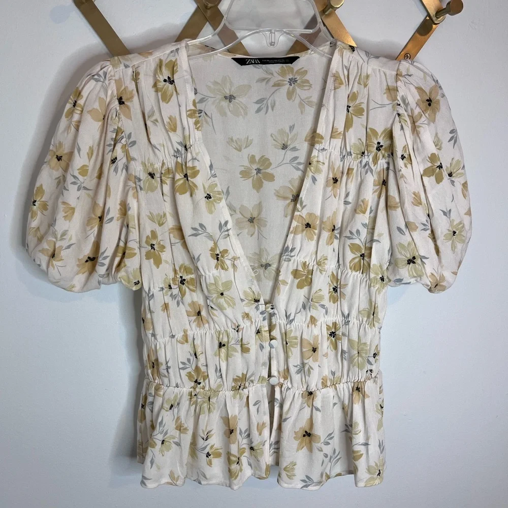 Zara Puff Sleeve Floral Button Front Top XS